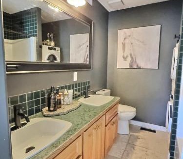 Okanagan-Similkameen House | Taurean Vines Guest house