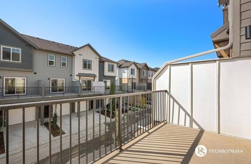 Springbank Hill House | Modern Luxury Townhome near Aspen Landing and Winsport