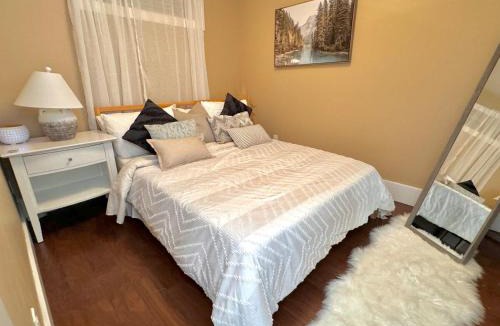 East Side Apartment | Cozy 1 Bedroom Suite