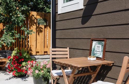 Campbell River House | Brass Apple Cottage