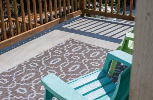 Shawnigan Lake House | Pet friendly Family home in Shawnigan Lake