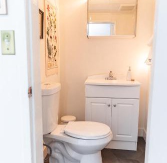 Chemainus Apartment | The Wayward Inn