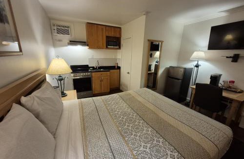 Cache Creek Hotel | Sunset Motel
