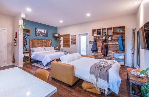 Rossland Apartment | Sparkling NEW Rossland Midtown Studio Apartment