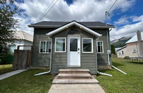 Fernie Apartment | 2 BDRM Homes on 2nd Avenue