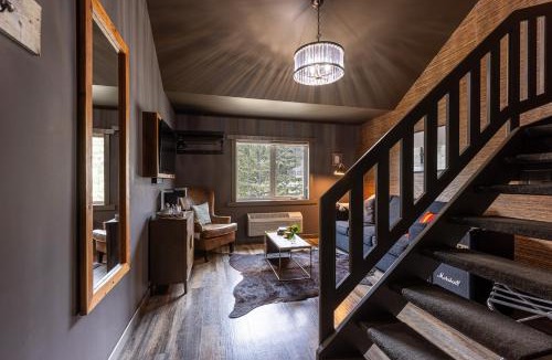 Eagle Terrace Hotel | Creekside Villa