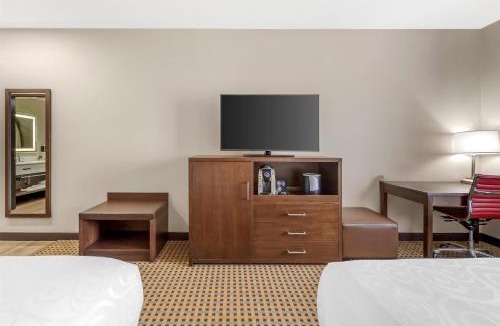Hinton Hotel | Best Western Plus Hinton Inn & Suites