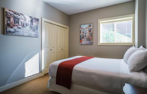 West Kelowna Estates House | Sunrise Valley Suite