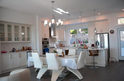 Burke Mountain House | Luxury Coquitlam Escape, Beautiful Zen Interiors, Near Transit