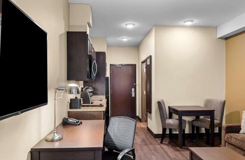 Lacombe Hotel | Best Western Plus Lacombe Inn and Suites