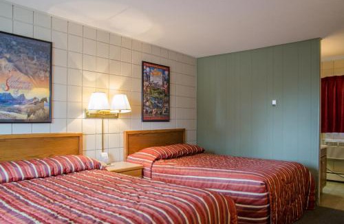 Brooks Hotel | Plains Motel