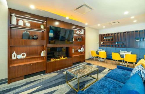 Dilworth Mountain Estates Hotel | Comfort Suites Kelowna