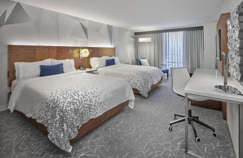 Edmonton International Airport Hotel | Renaissance Edmonton Airport Hotel