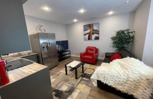 Evanston House | Comfortable and Beautiful Brand-New Suite BSMT-Two Bedroom, Two Washrooms