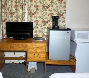 Consort Hotel | Sunrise Motel