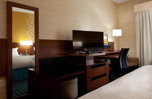 South Lethbridge Hotel | Fairfield Inn & Suites by Marriott Lethbridge