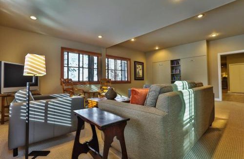 Panorama Apartment | 4 Mt Brewer by StayIn