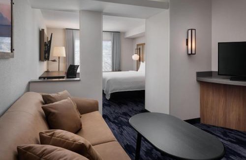 Dilworth Mountain Estates Hotel | Fairfield Inn & Suites by Marriott Kelowna