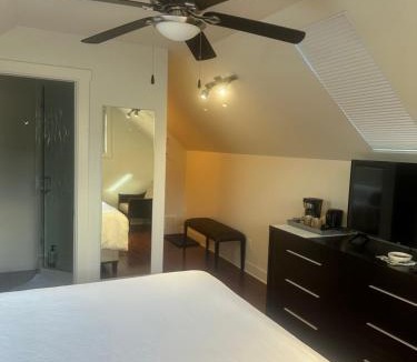 Southwest Mission House | Upper Room in the Mission