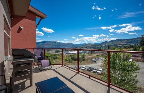 Central Okanagan Apartment | Top Floor Apartment at Amenity Rich Resort 406