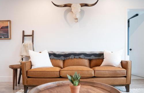 Revelstoke Apartment | Hemlock Hangout by Revelstoke Vacations