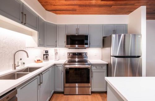 Blackcomb House | Snowberry 20 by Outpost Whistler