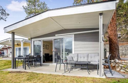 Central Okanagan House | Family-friendly Cottage with amazing views