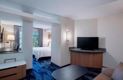 Dilworth Mountain Estates Hotel | Fairfield Inn & Suites by Marriott Kelowna