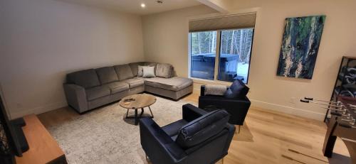 Fernie House | Fernie Escape - Mountain Home on the Ski Hill