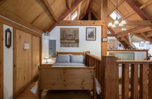 Hope Cabin | Owl Street Lodge