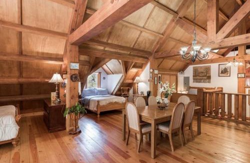 Hope Cabin | Owl Street Lodge