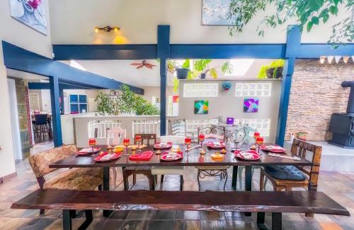 Juan de Fuca Electoral Area Villa | Unique Dream Villa on the Island with Hot Tub, Pool & Pond