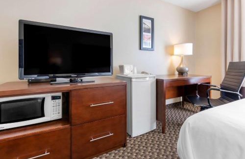 South Lethbridge Hotel | Comfort Inn Lethbridge South
