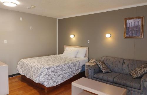 Creston Hotel | Magnuson Hotel Creston