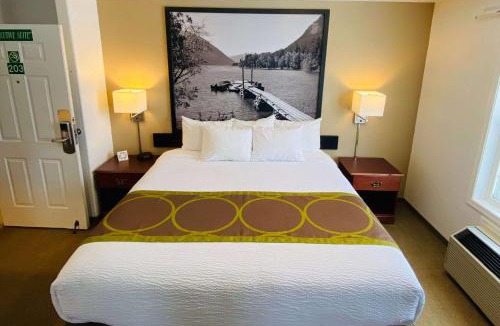 100 Mile House Hotel | Super 8 by Wyndham 100 Mile House