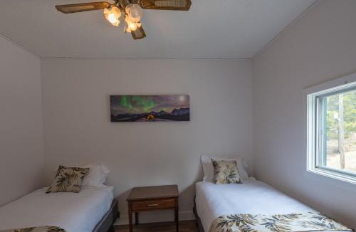 Cline River Hotel | David Thompson Resort