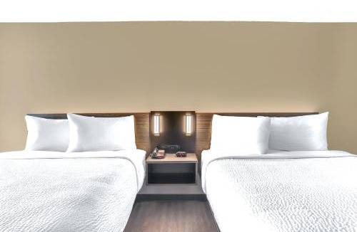 Brooks Hotel | Motel 6 Brooks AB