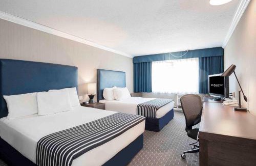 Blue River Hotel | Sandman Inn Blue River