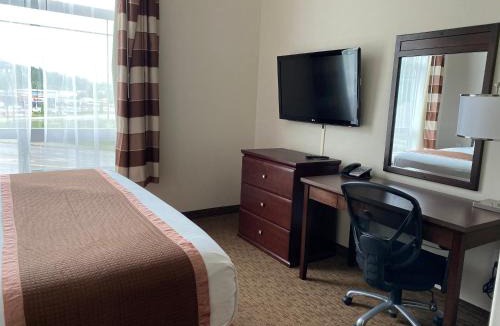 Creston Hotel | Ramada by Wyndham Creston