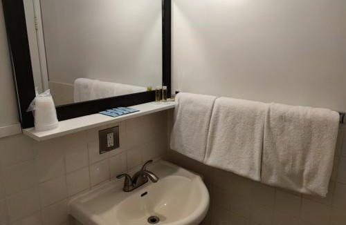 Pemberton Hotel | Pemberton Hotel (Motel)