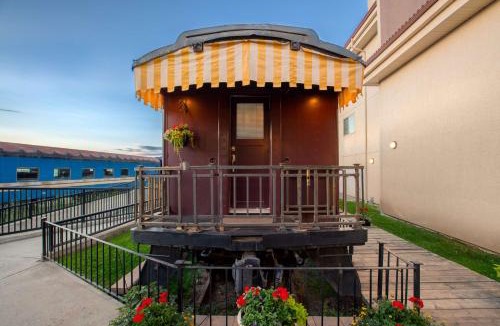 Cranbrook Hotel | Prestige Rocky Mountain Resort, WorldHotels Crafted
