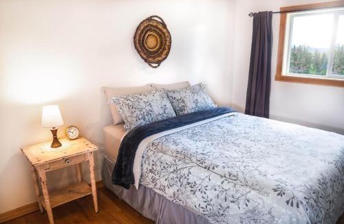 Horsefly Bed & Breakfast | Willow Grove B&B Inn