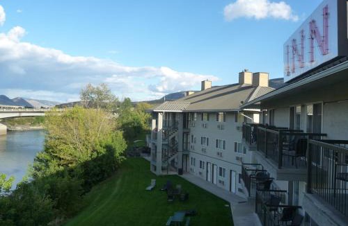 City Centre Hotel | Riverland Inn & Suites