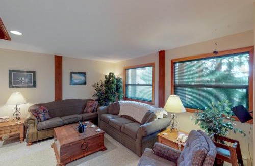 Snow Pine Estates Ski Chalet | Crystal View