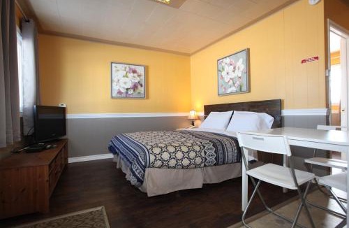 Fort Macleod Hotel | Century II Motel
