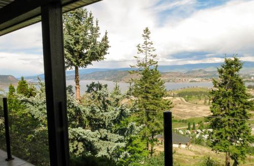 West Kelowna Estates Bed & Breakfast | A View of the Lake B & B