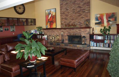 West Kelowna Estates Bed & Breakfast | A View of the Lake B & B