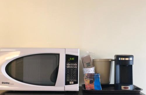 Drayton Valley Hotel | Westwind Motor Inn Hotel