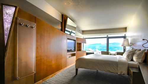 Vernon Resort | Sparkling Hill Resort and Spa - Adults-Only Resort