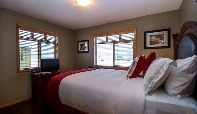 Give Something Back Retreat by Revelstoke Vacations